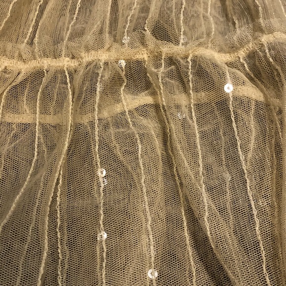 Tulle tank top with sequins - Picture 2 of 3